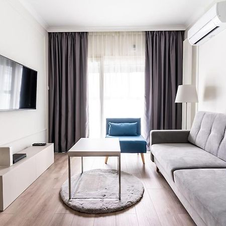 Chic & Luxury Apartment By Mennica Residence Varşovia Exterior foto